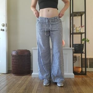 Wide legged pants